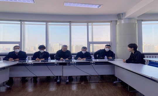 3朝陽區(qū)人大常委會(huì)副主任韓希光一行蒞臨國信集團(tuán)視察調(diào)研_副本.jpg